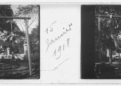 Enfants au portique, 15 janvier 1918