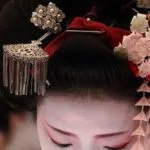 La poésie du bijou japonais : De la pique à cheveux à la bague au doigt